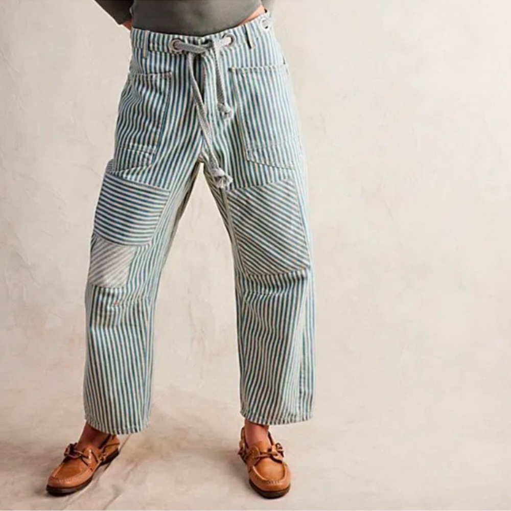 NWOT We the Free Moxie Barrel Jeans Blue Stripe Size 30